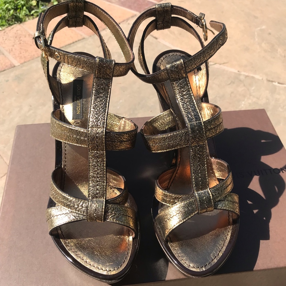 LOUIS VUITTON PLATFORM SHOES